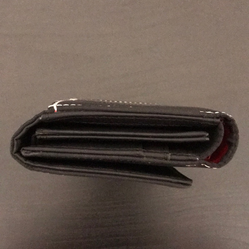 Tommy Compact Wallet - Picture 8 of 9